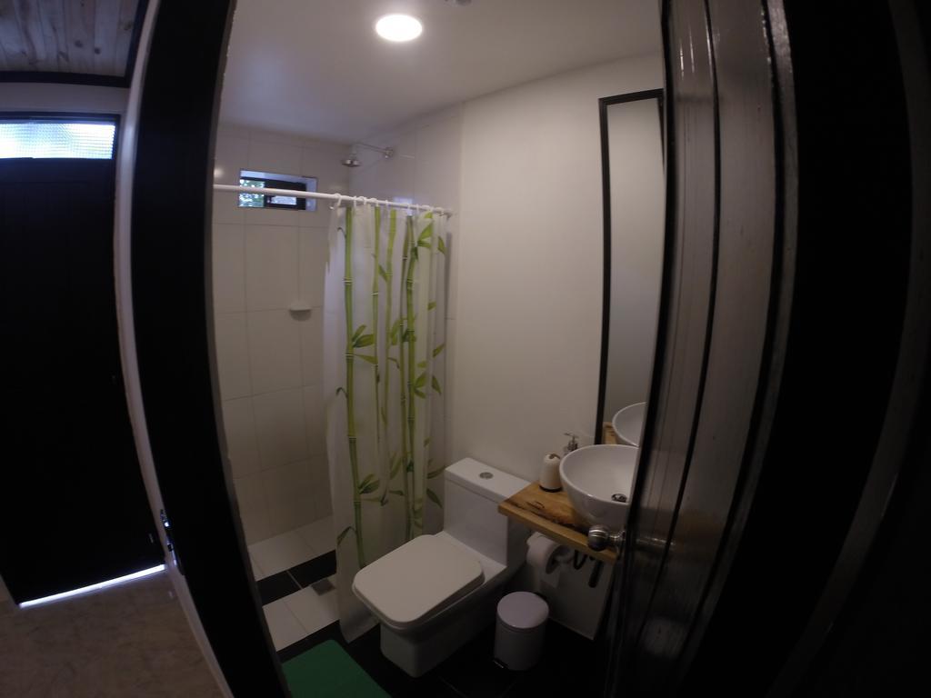 Blackpine Hostel Medellín Buitenkant foto